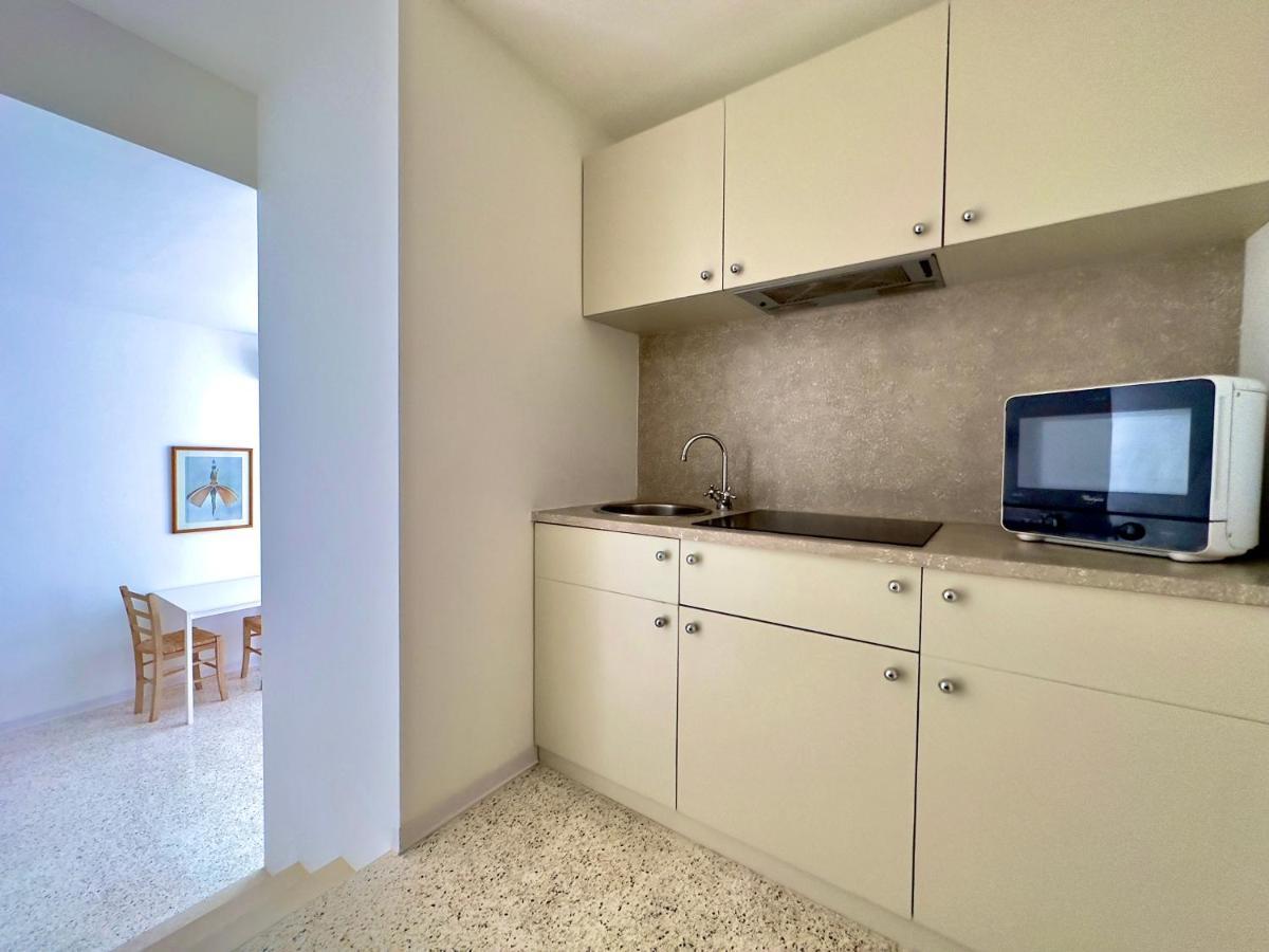 Minimal Apartment Navigli Milão Exterior foto